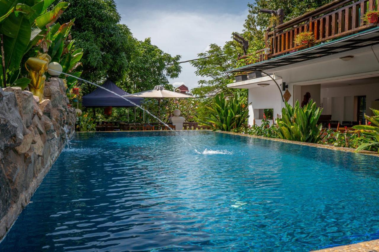 Antonios Villa Hotel Siem Reap Exterior foto