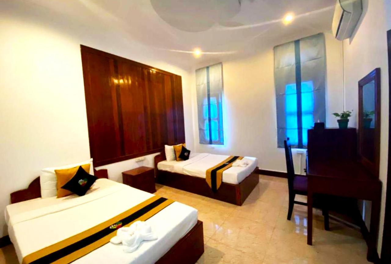 Antonios Villa Hotel Siem Reap Exterior foto