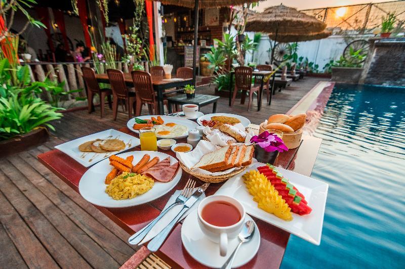 Antonios Villa Hotel Siem Reap Exterior foto